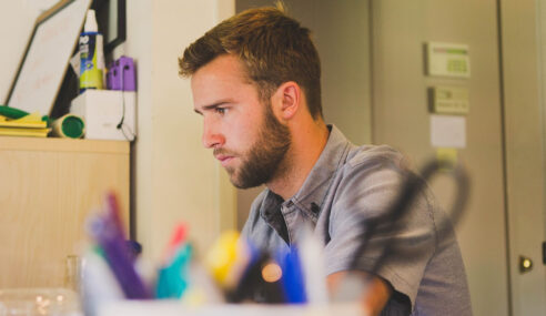 Ergonomische Büroeinrichtung für die Mitarbeiterzufriedenheit