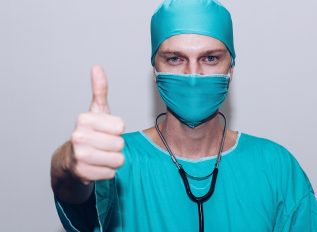 AWA-medical: Mit fairer Arbeitnehmerüberlassung den Mangel an Fachpflegern vermeiden