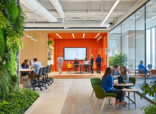 Arbeitsplatz der Zukunft: Wie Büros zu kreativen Erlebnisräumen werden