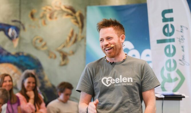 Andreas Ackermann übt Kritik an oberflächlichen Mindset-Konzepten: Wie Gedanken den Körper wirklich verändern